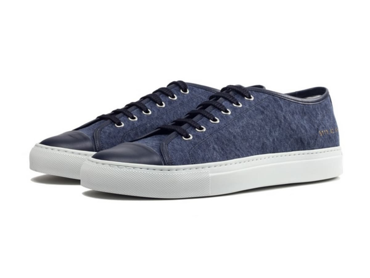 Common projects canvas hotsell sneakers