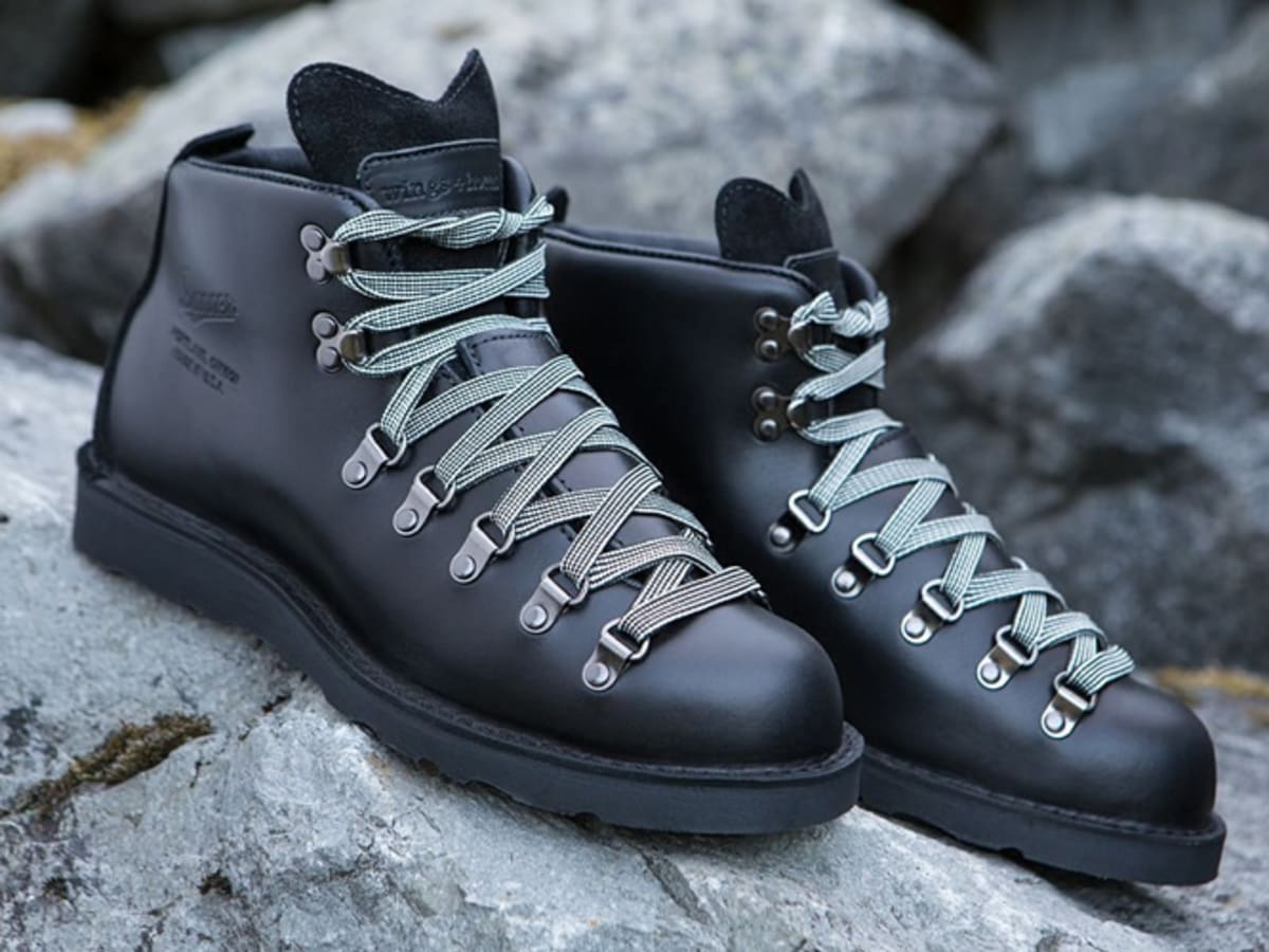 Danner mountain light black store