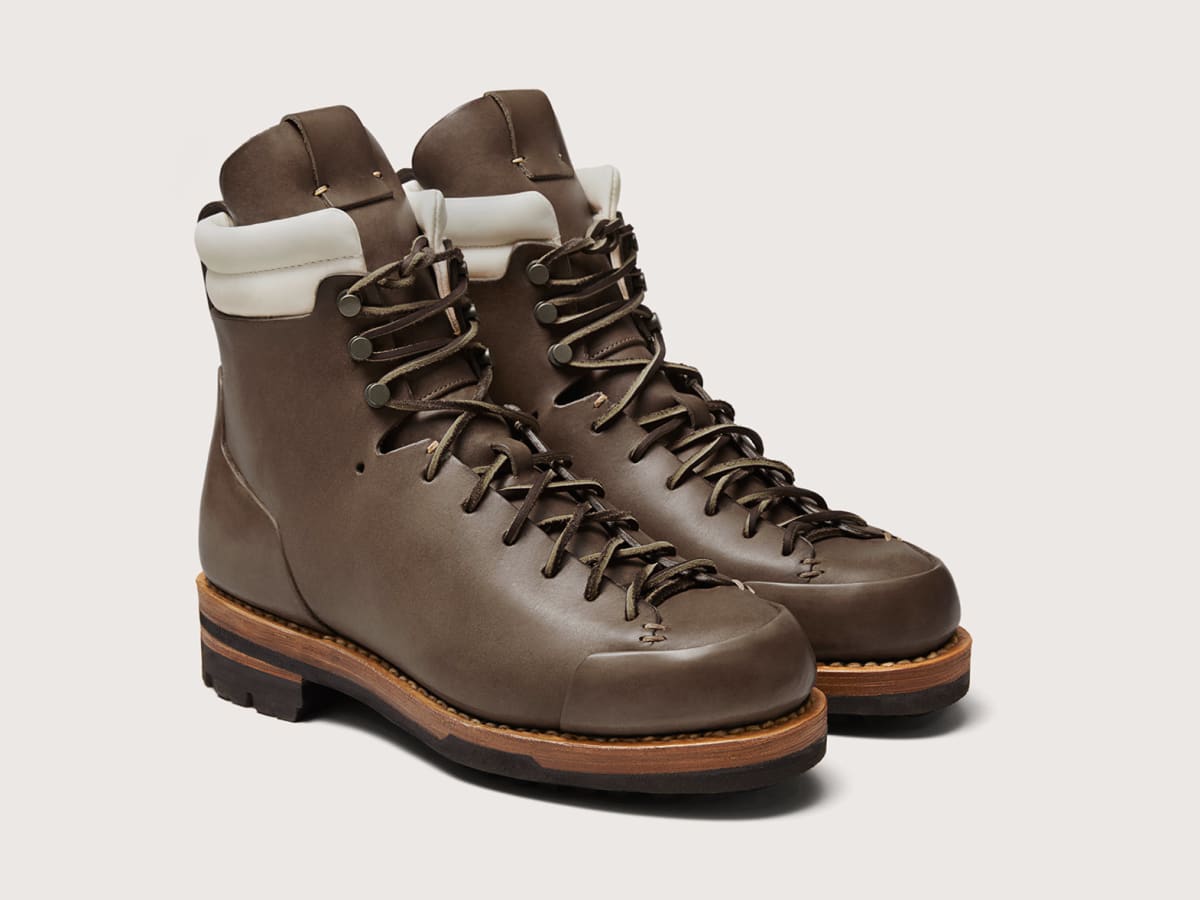 FEIT s Arctic Hiker is ready for winter s frosty assault Acquire