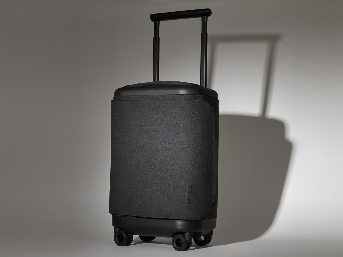 Incase releases their ProConnected flagship suitcase Acquire