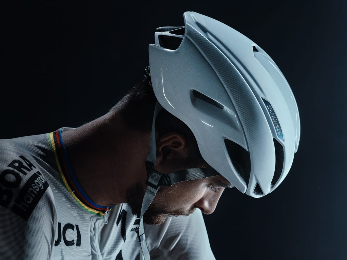 Specialised evade helmet outlet