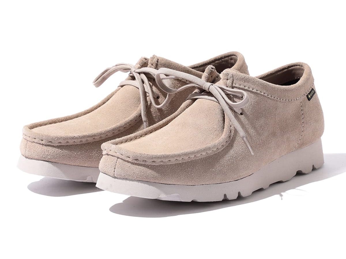 新製品情報も満載 clarks.jpg 靴