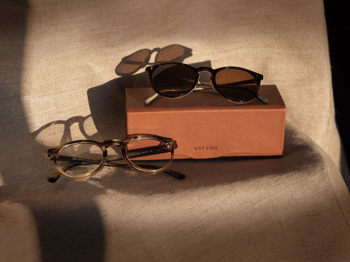 Oliver peoples glasses hotsell case