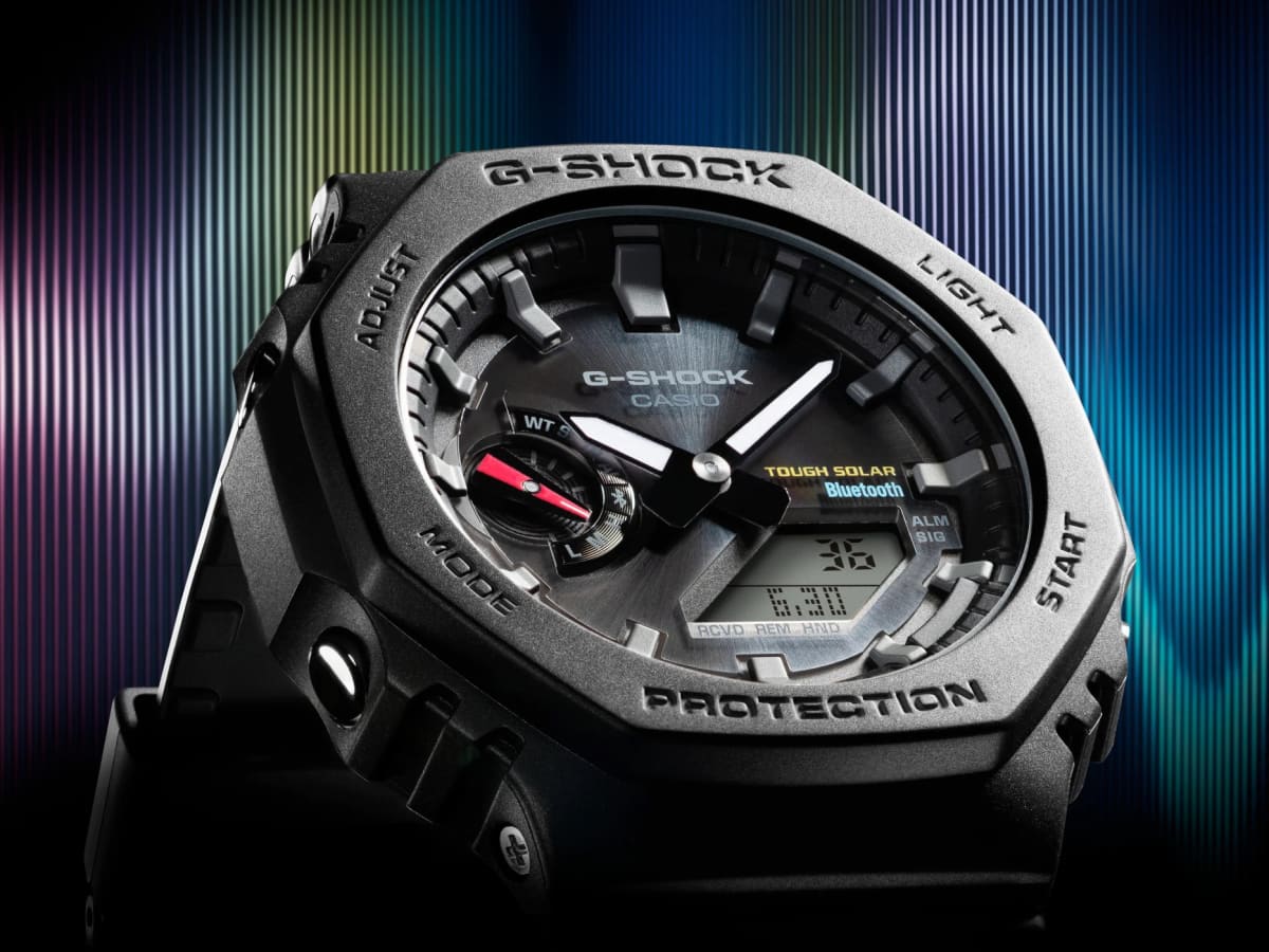 Casio adds Bluetooth and Tough Solar to the popular CasiOak Acquire