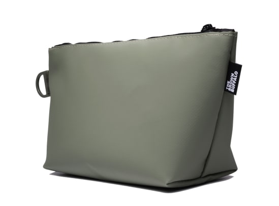 stormproof-accessory-pouch-olive-quarter