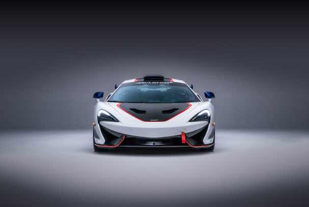8820McLaren-MSO-X---08-Anniversary-White_Red-and-Blue-Accents---01