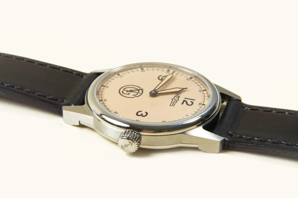 TG-Weiss-Watch-Crown-Detail_1800x1800