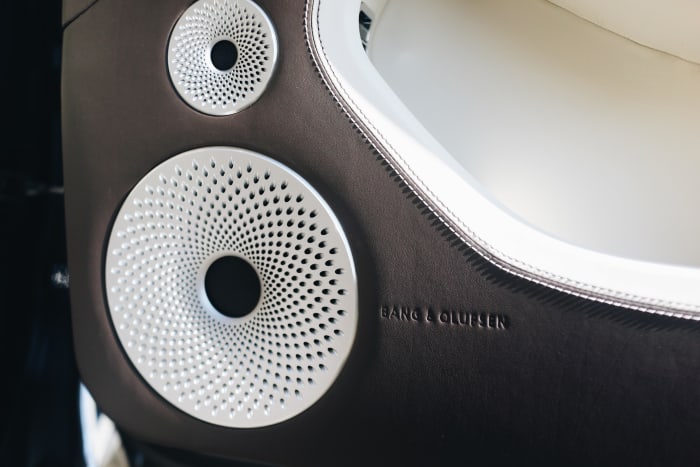 The Continental GT can be configured with a 1,500 watt Bang & Olufsen system or a 2,220 watt Naim for Bentley audio system.
