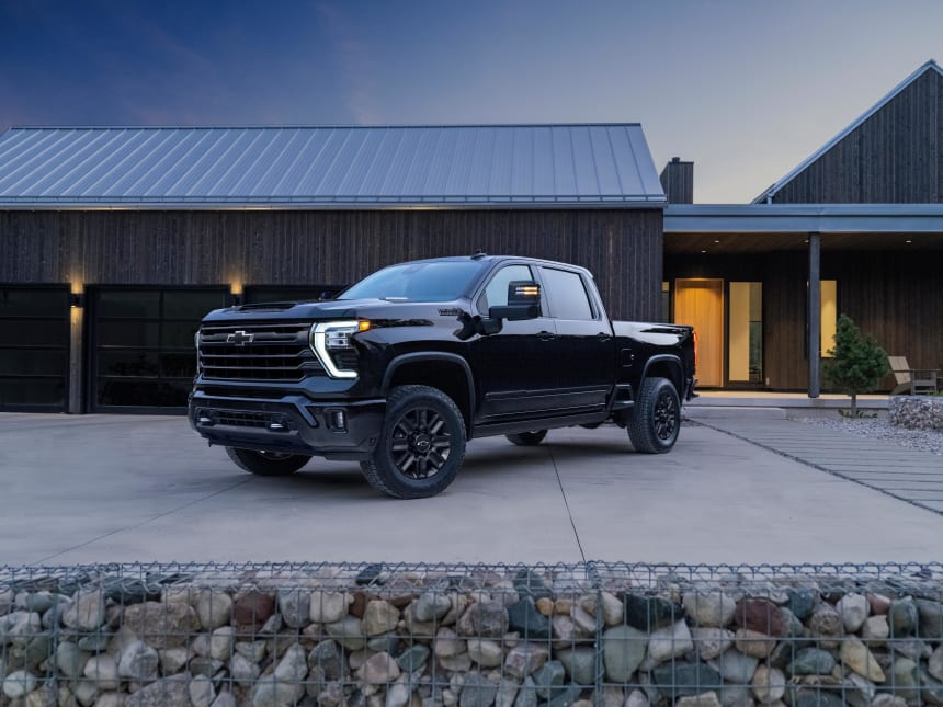 Chevrolet unveils the 2024 Silverado HD Acquire