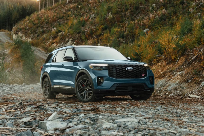 Ford gives the 2025 Explorer an updated look, a redesigned interior, and BlueCruise handsfree