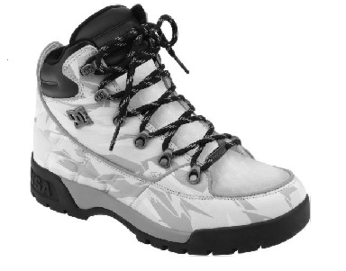 dc rover boots