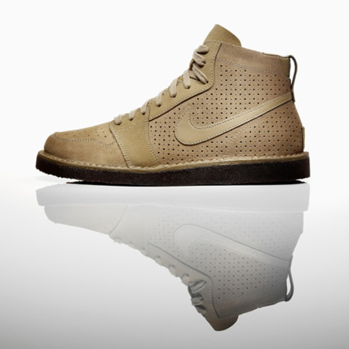 Verdikken Frustrerend Woning Nike Air Royal Mid SO - Acquire