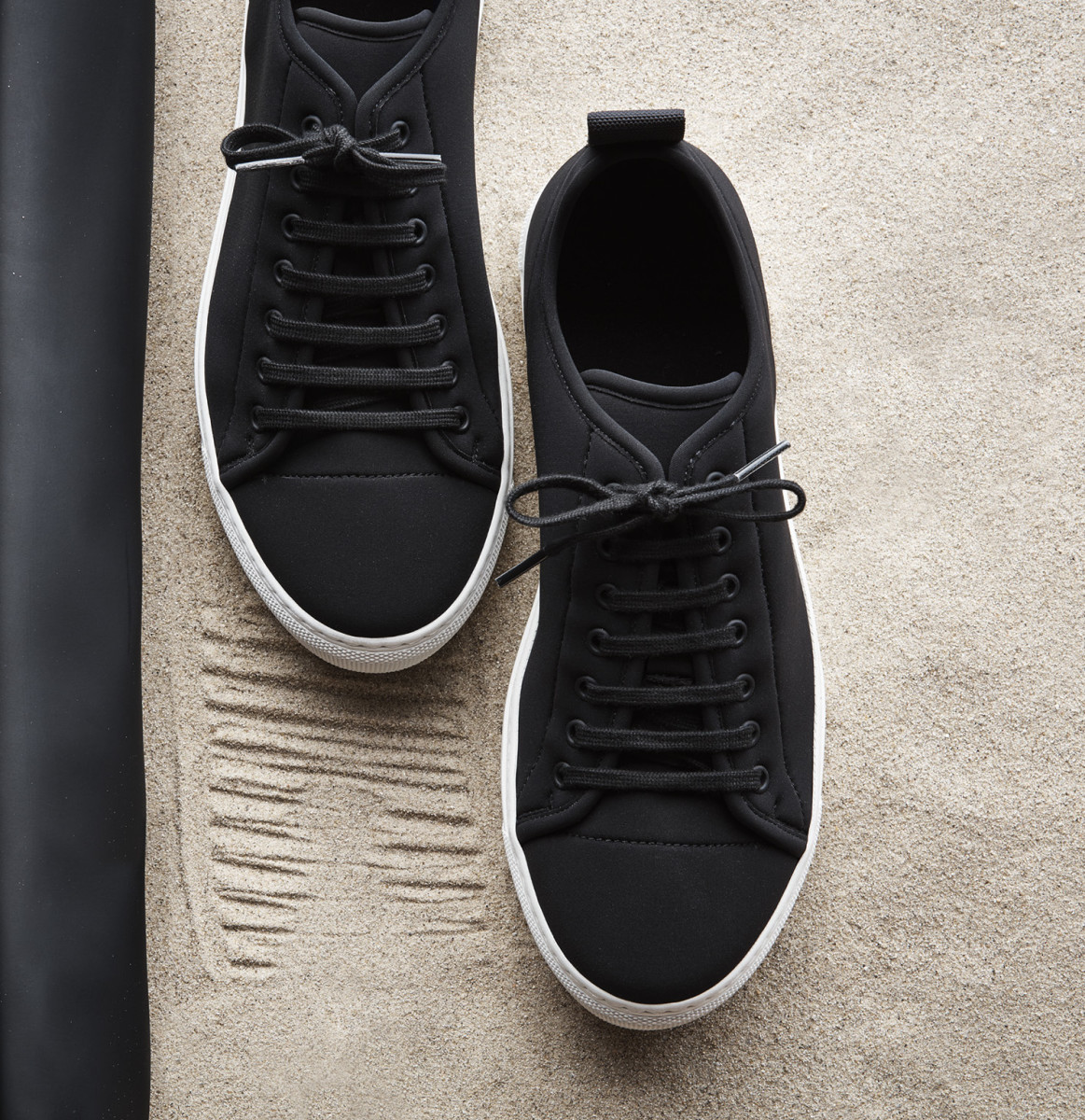 James Perse launches its first footwear collection - Acquire