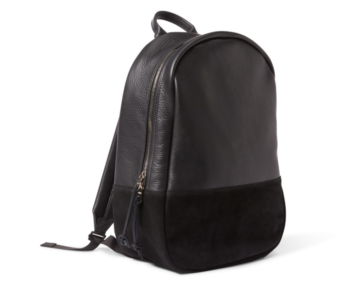 Killspencer's XL Daypack stuffs it all away in a roomy and luxurious ...