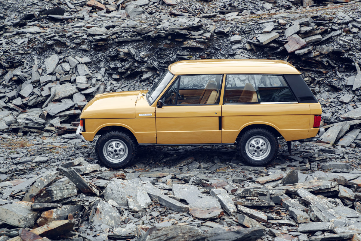 Land Rover Adds The Three Door Range Rover Classic To Its Reborn