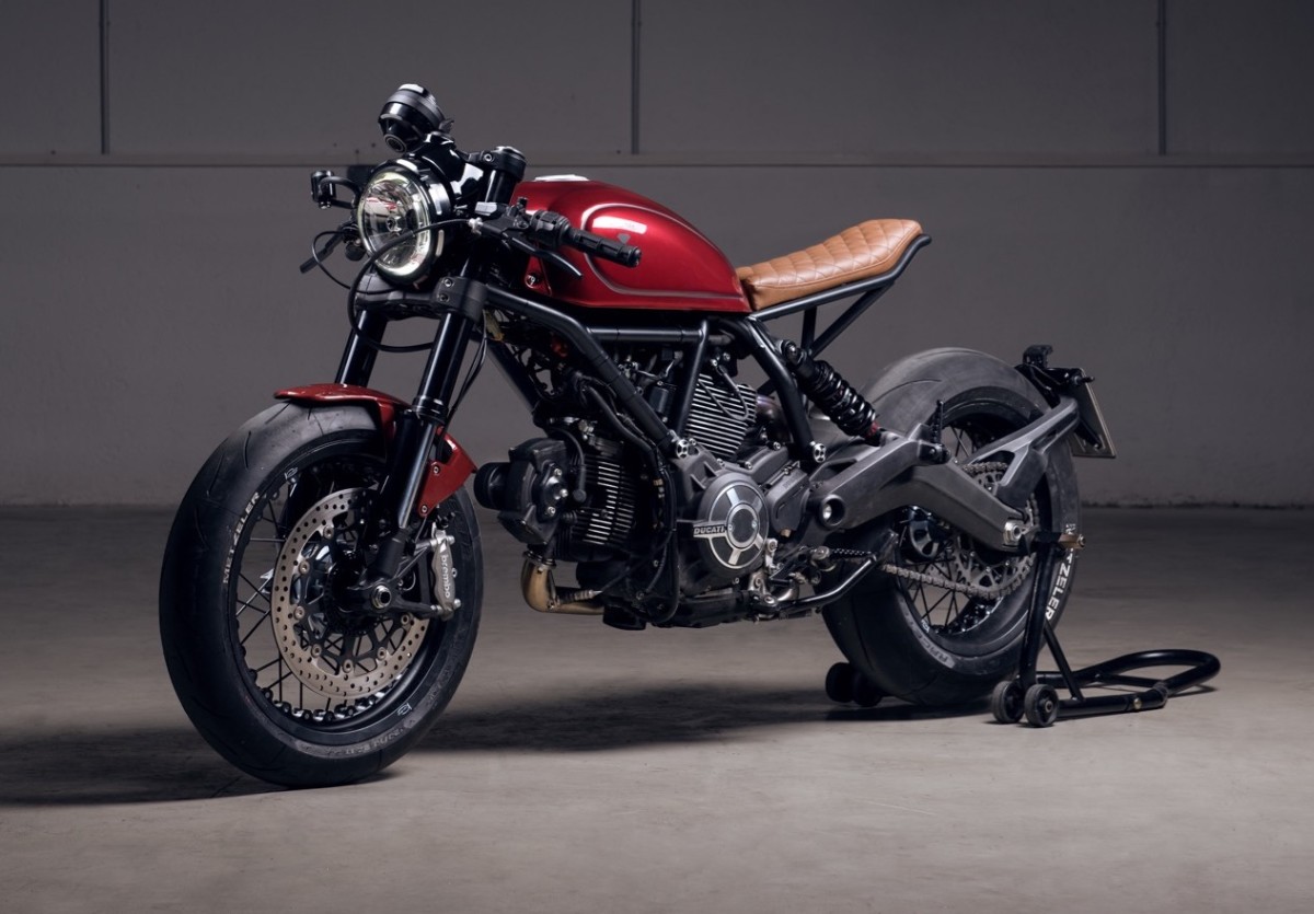 Ducati Scrambler sixty2