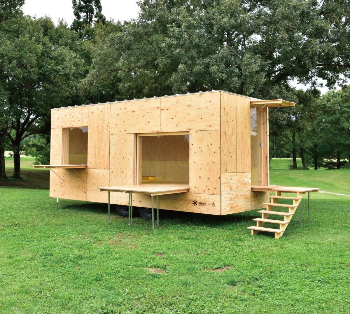 Snow Peak creates a trailer for the ultra minimalist Acquire Snow Peak creates a trailer for the ultra minimalist Acquire