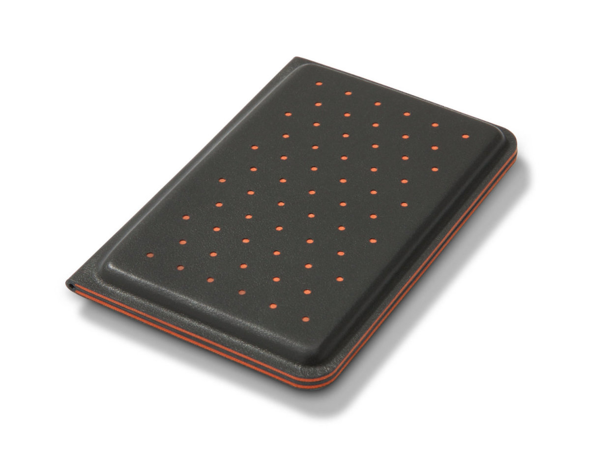 Discommon and VENN take card wallet design to another level
