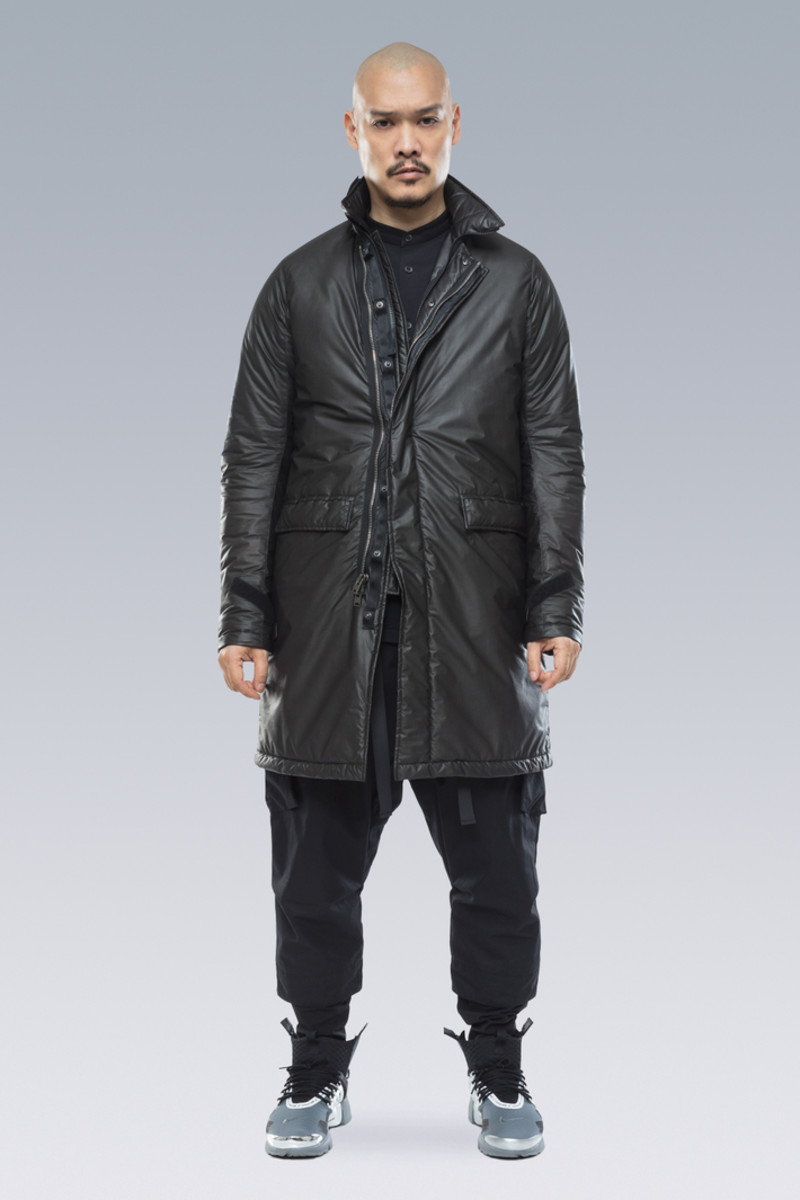 Acronym releases its FW1819 collection - Acquire