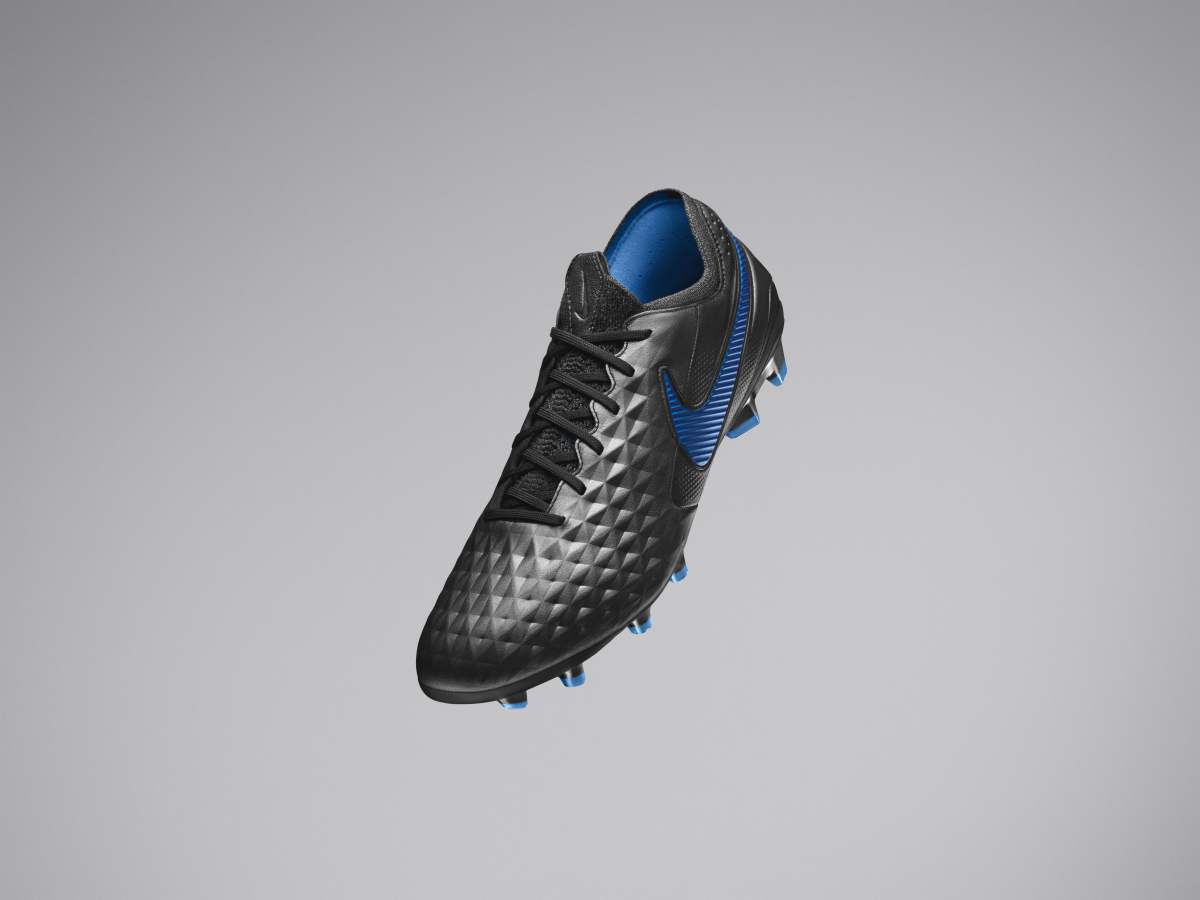 nike tiempo legend 8 on feet