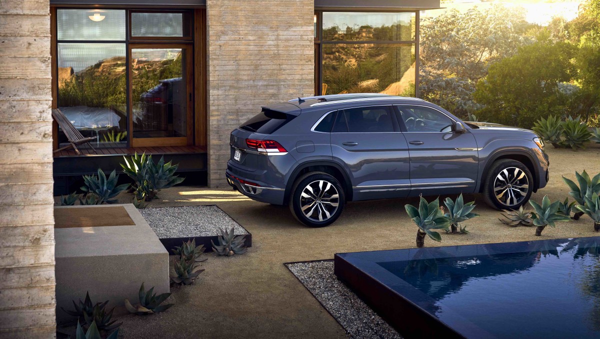 Vw Atlas Interior >> VW debuts the 2020 Atlas Cross Sport - Acquire Vw Atlas Interior >> VW debuts the 2020 Atlas Cross Sport - Acquire