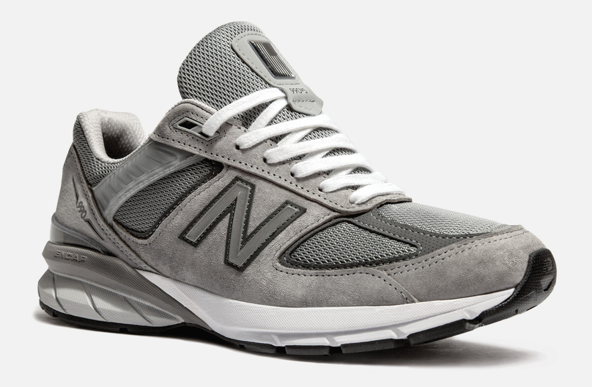 The New Balance 990 receives its latest update - Acquire