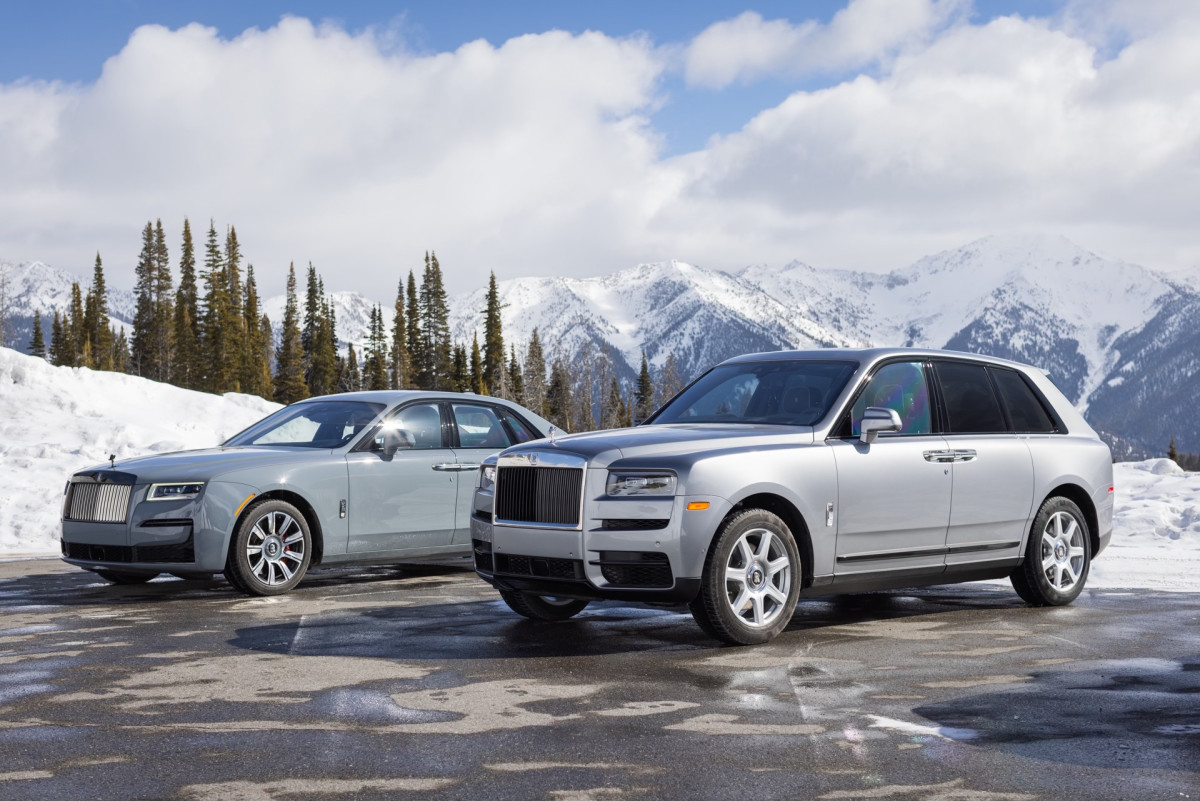 2023 Rolls Royce Phantom and Ghost Black Badge Quick Drive TopShelf  Luxury Two Different Flavors