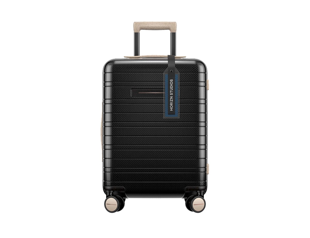 Horizon's new suitcase features a shell made out of 100% renewable