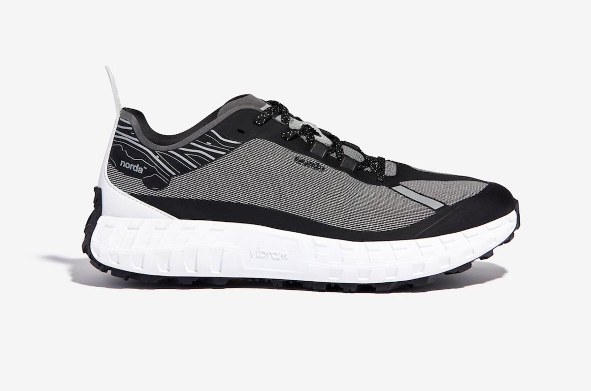 hoka one one steel toe shoes