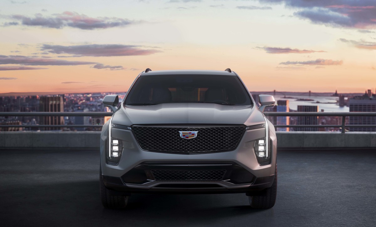Cadillac's 2024 XT4 gets refreshed with flagshiplevel updates inspired