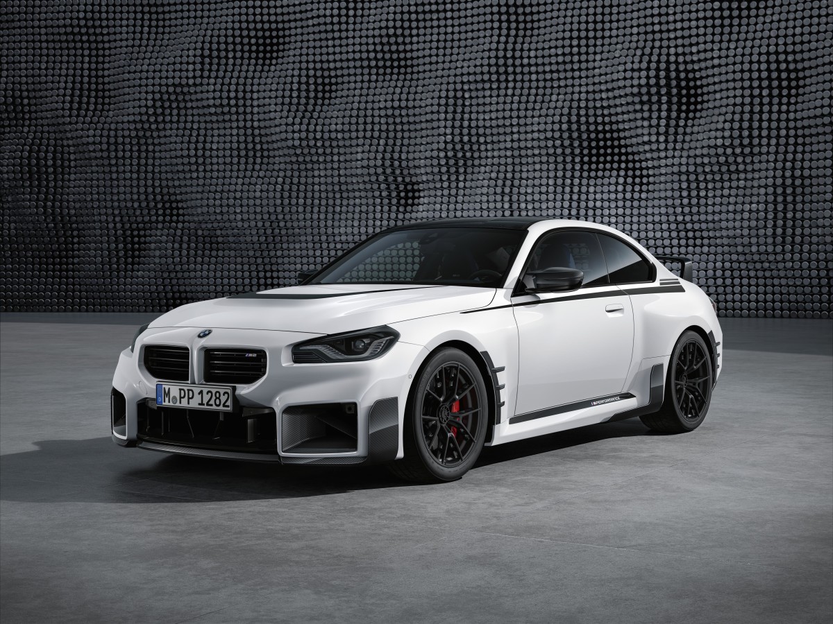 BMW unveils the M Performance Parts range for the new M2 Acquire