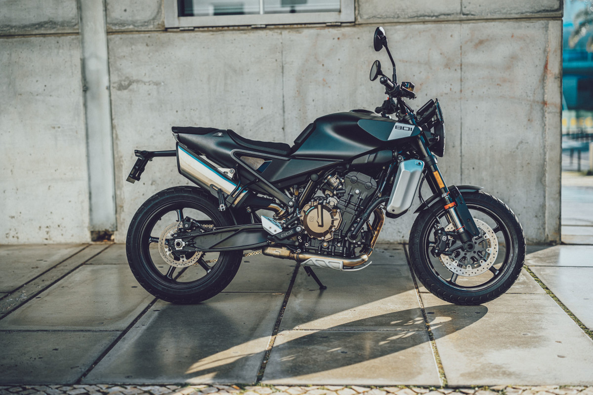 Husqvarna unveils the scramblerinspired Svartpilen 801 Acquire