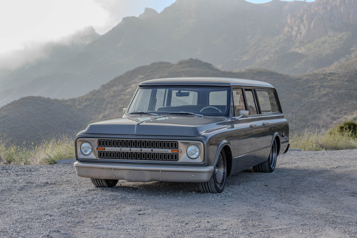 Icon's 1970 Suburban is a 1000-hp highway hauler - Hagerty Media